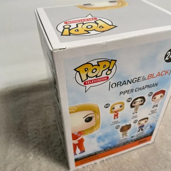 Orange is the New Black Piper Chapman Funko POP! #245 - Picture 6 of 11